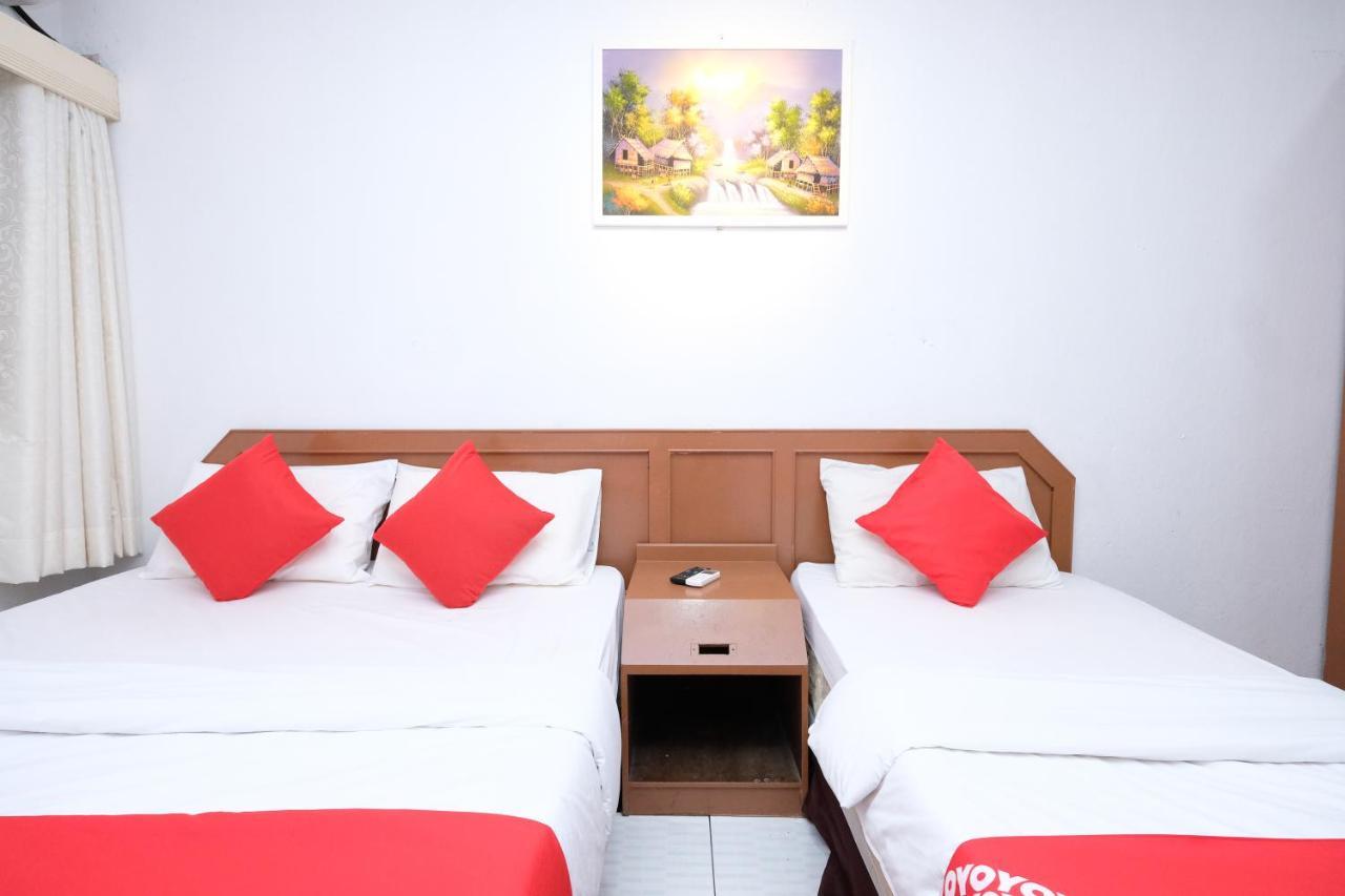Oyo 715 Mr J Hotel Kota Bharu Exterior foto